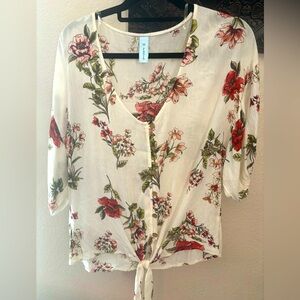 Floral cool blouse